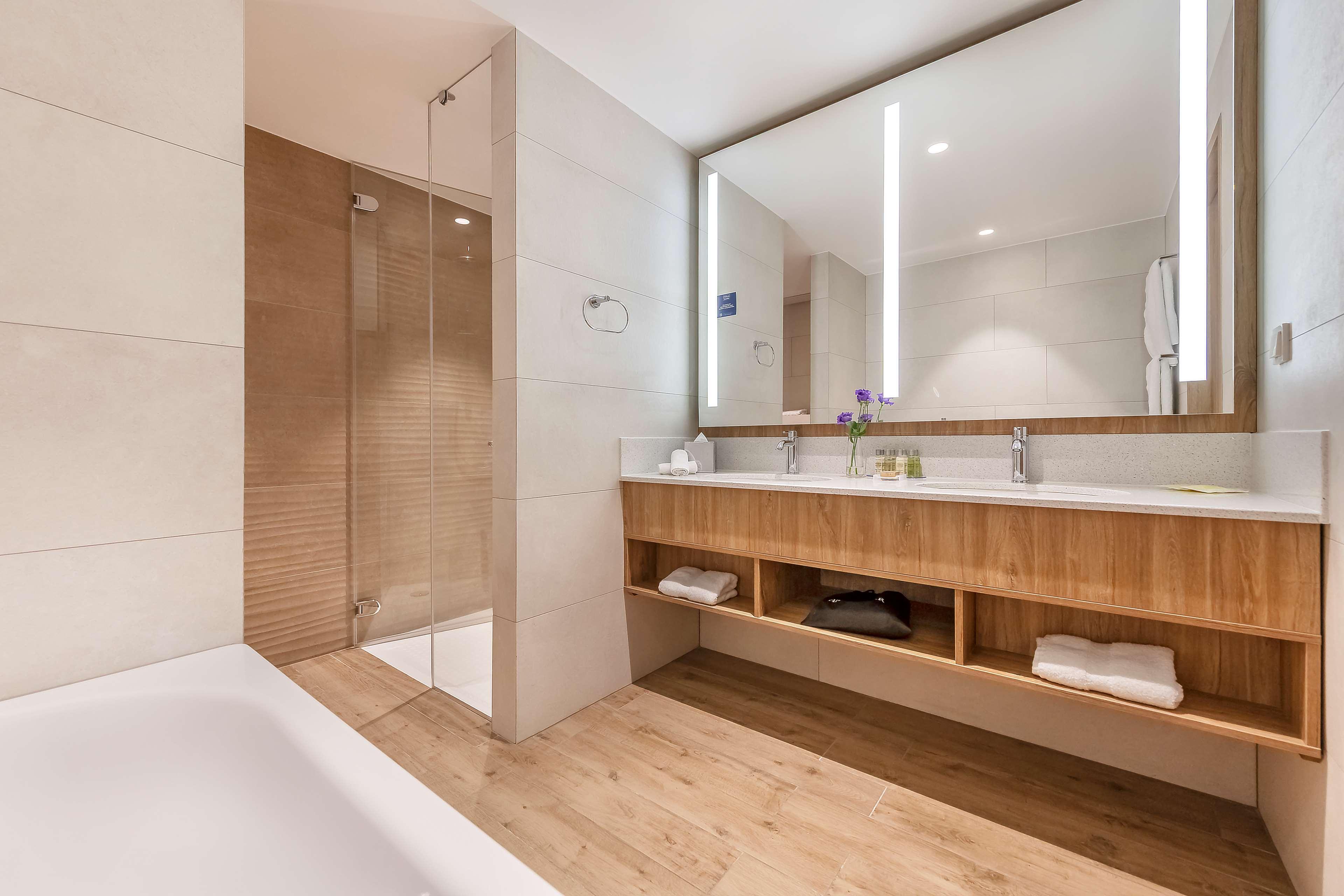 Hotell Hilton Garden Centre 4*